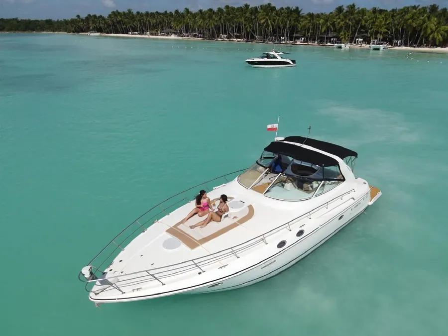 Champagne Girl, 40ft boat for private charter, up to 10 guests