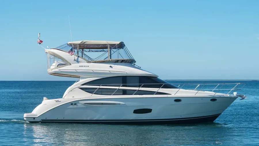 Meridian 42, 42ft boat for private charter, up to 14 guests